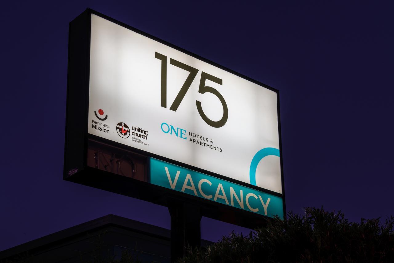 175 Hotel Westmead Sydney Eksteriør bilde